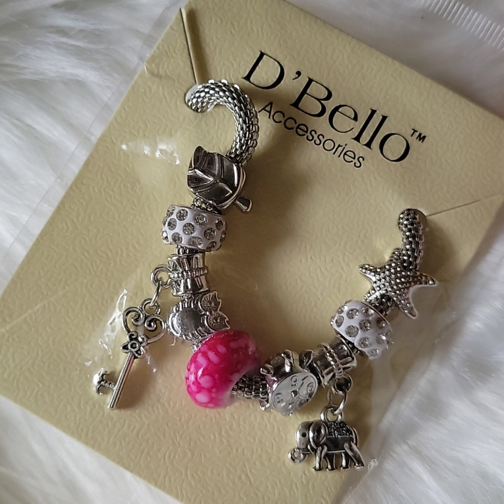 💥3/$14 D'Bello Charm Filled adjustable bracelet